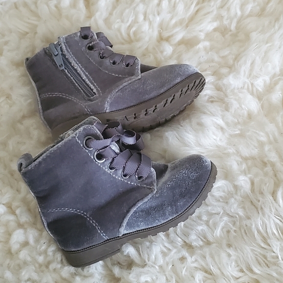 Boots - Picture 2 of 2